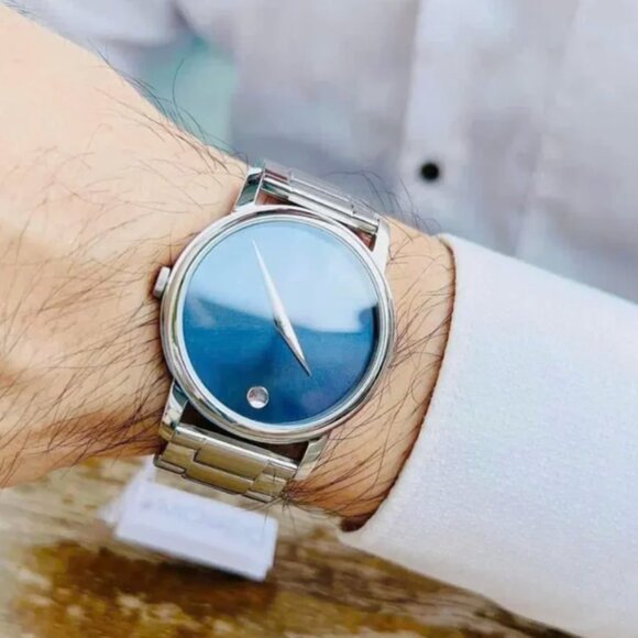 Movado Classic Museum Navy Dial Men's Watch NEW IN BOX - Picture 2 of 5